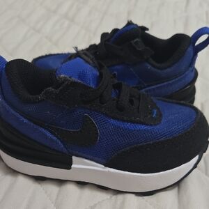 Nike Kids Black and Blue Sneakers